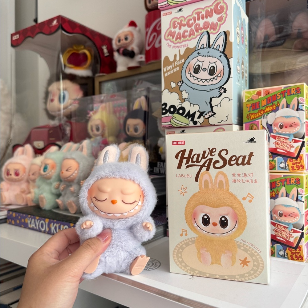 BRAND NEW LABUBU ZIZI from Pop Mart The Monsters Series Vinyl Figure